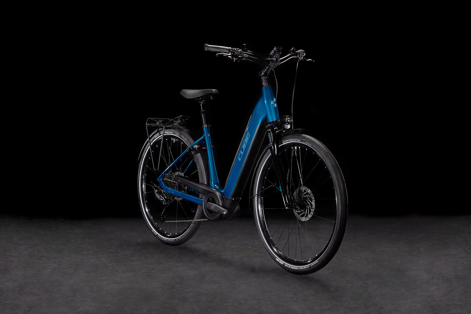 Cube Supreme Hybrid Pro 625 electricblue´n´blue